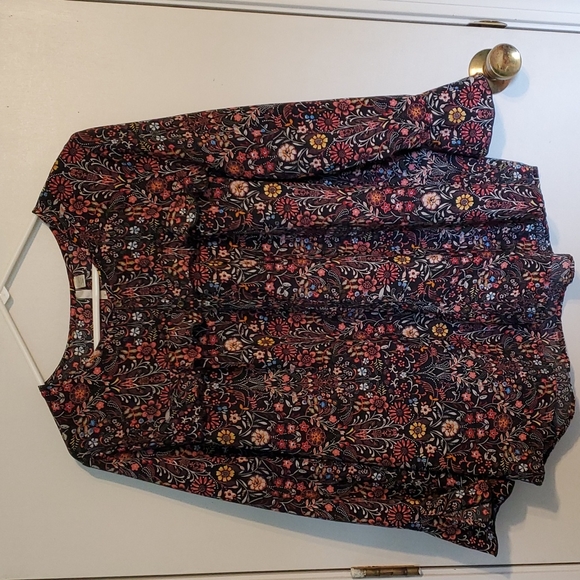 LC Lauren Conrad Tops - LC Lauren Conrad women's XL black floral bell Sleeve blouse